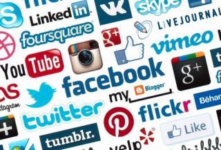 مواقع التواصل الاجتماعي ... 