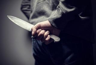 طالب يطعن مدير مدرسته في المدينة المنورة